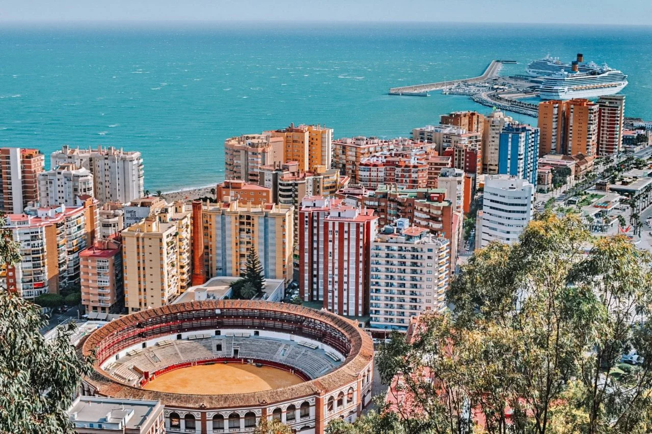 Vista de Málaga y su puerto